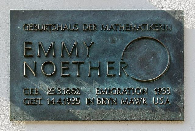 Schild, Geburtshaus Emmy Noether - Hauptstraße 23, Erlangen retuschiert